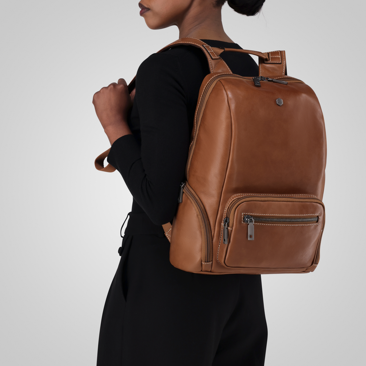 Jekyll and Hide - 13" Casual Leather Backpack - Black | Colt