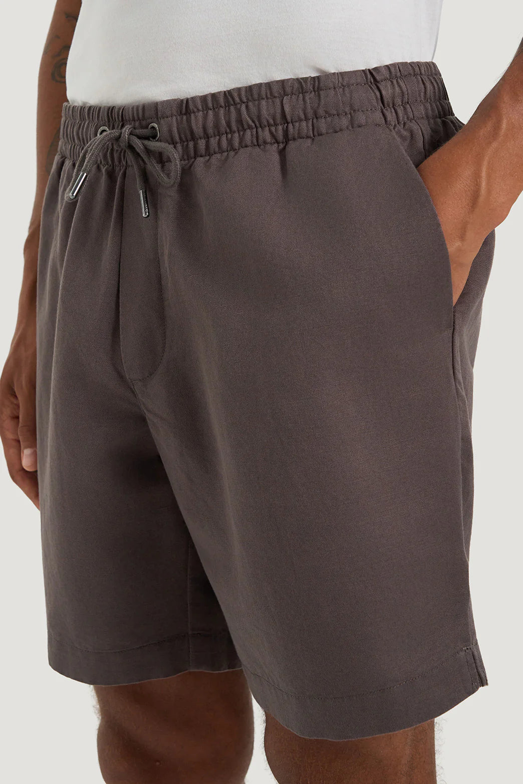 M.J. Bale - Byron Linen Blend Short - Brown featuring elastic waistband and side pockets.
