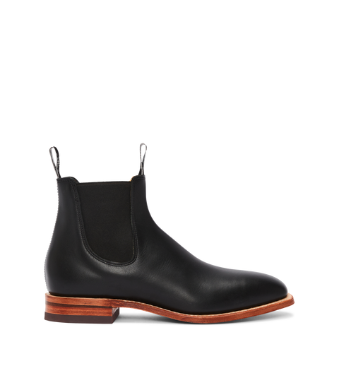 Close view of black yearling leather upper on R.M.Williams Comfort Craftsman boots.