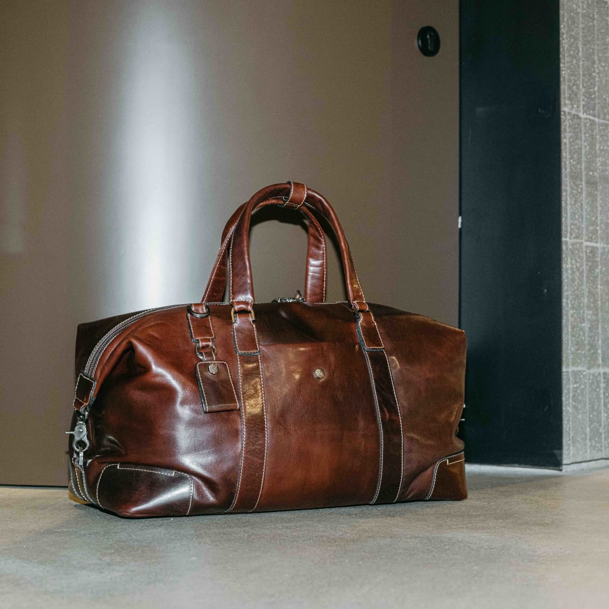 Jekyll and Hide - Cabin Weekender - Duffle - 50cm - Colt | Mocha - OVERSIZE PARCEL
