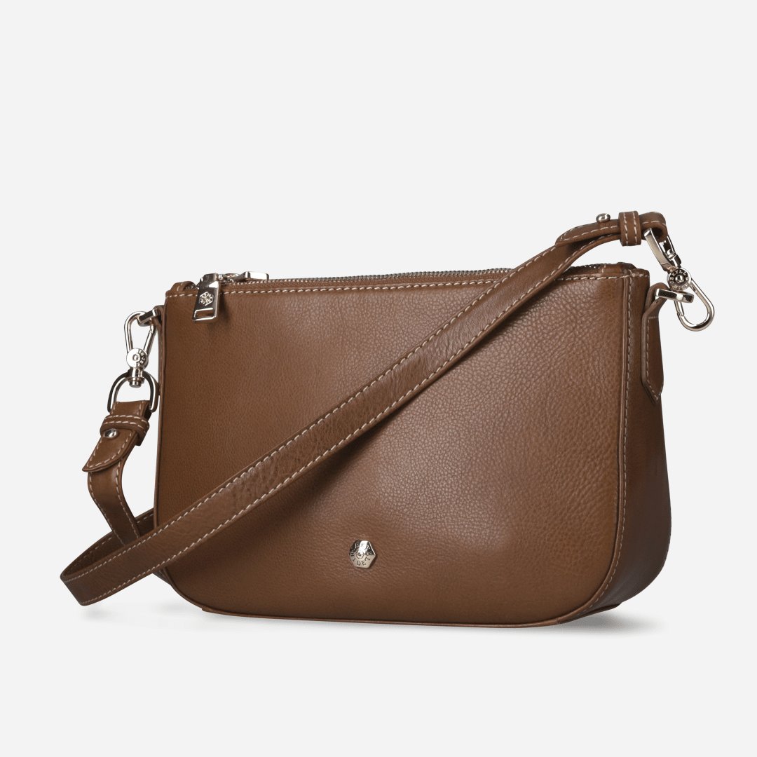 Jekyll and Hide - Womens Paris Crossbody 3-Compartment - Tan in elegant tan leather with chain shoulder strap.