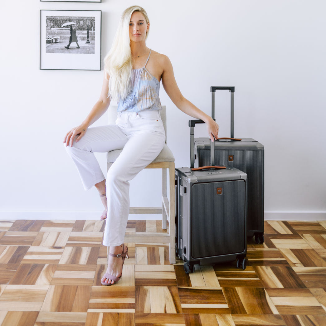 Jekyll and Hide - Medium Check-In Suitcase - 67cm (70 L) - Silver - OVERSIZE PARCEL