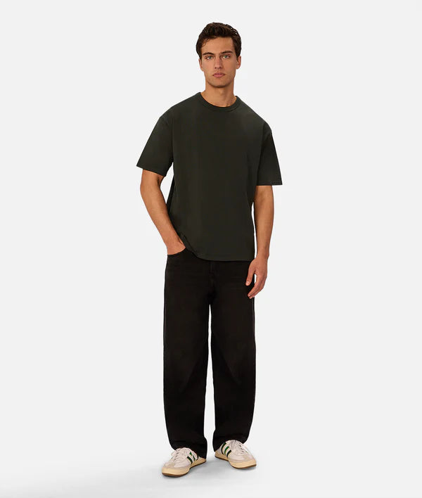 Industrie - The Del Sur Tee - Celtic - MULTIBUY, model wearing oversized crew neck tee with relaxed fit.