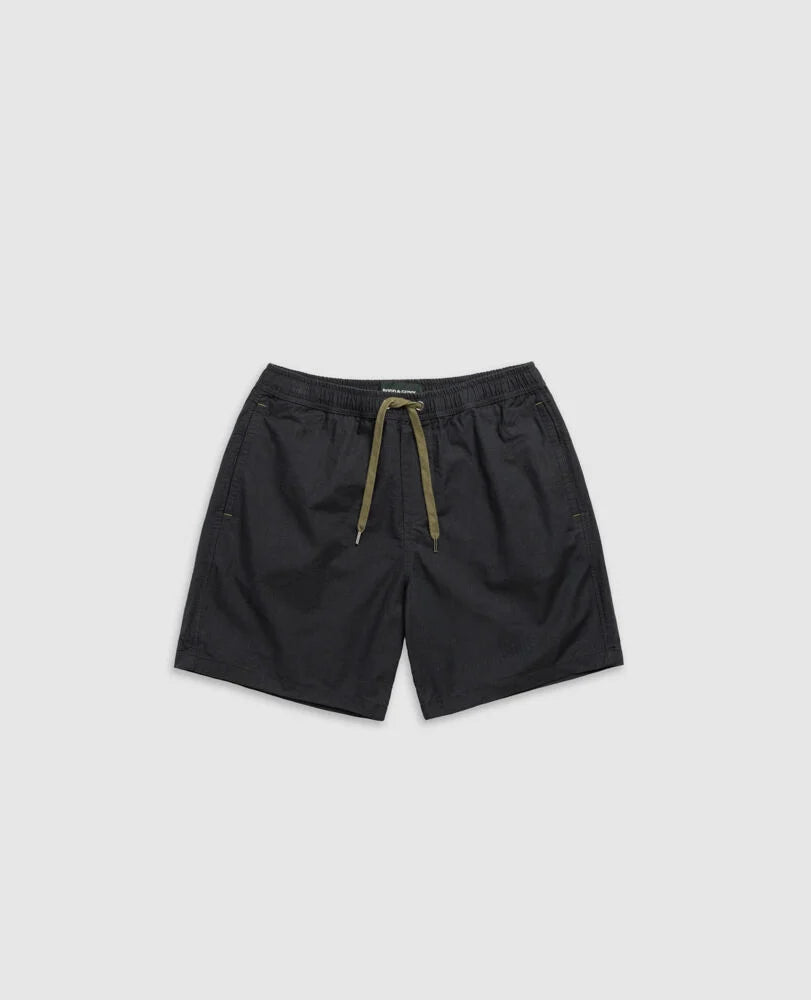 Rodd & Gunn - Gunn 7" Resort Short - Coal - MULTIBUY - relaxed shorts with elasticated waist and drawcord.