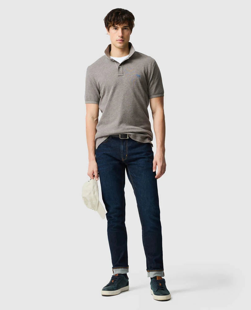 Rodd & Gunn - The Gunn Polo - Mocha - MULTIBUY, modeled by a man in casual attire with jeans and a hat.