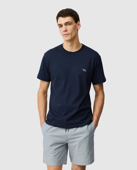 Rodd & Gunn - The Gunn T-Shirt 2.0 - Midnight - MULTIBUY worn by a model in a casual setting