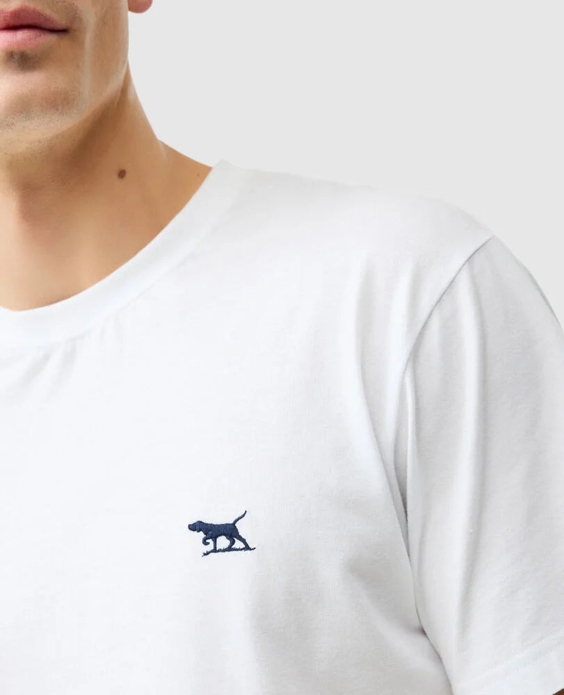 Rodd & Gunn - The Gunn T-Shirt 2.0 - Snow - MULTIBUY with signature pointer embroidery on chest.
