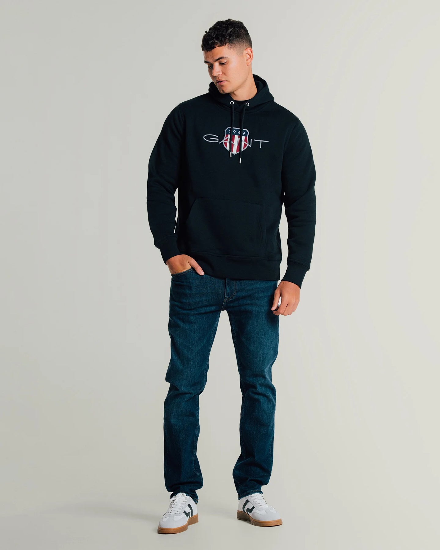 GANT - Shield Hoodie - Black