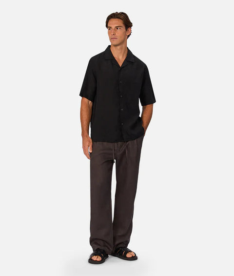 Industrie - The St Martins Short Sleeve Shirt - Black