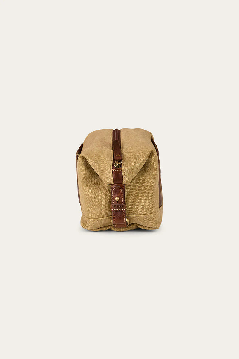 Ringers Western - Waxcanvas Toiletry Bag - Cognac