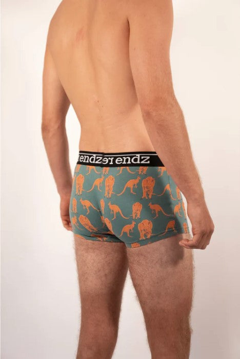 Reer-Endz-Fly-Front-Trunk-Roo
