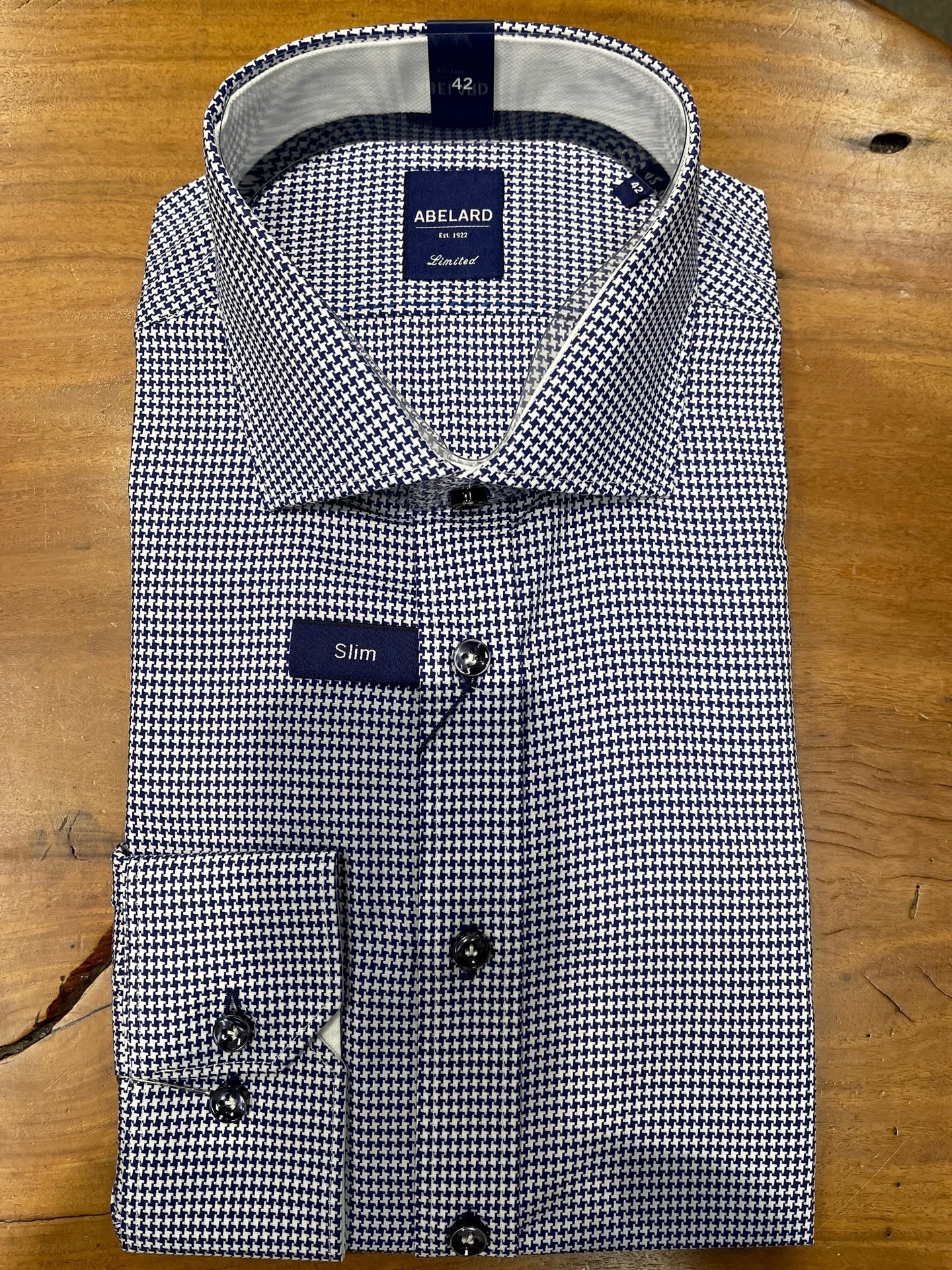 Abelard Long Sleeve Business Shirt - Geormetric print - Navy & White